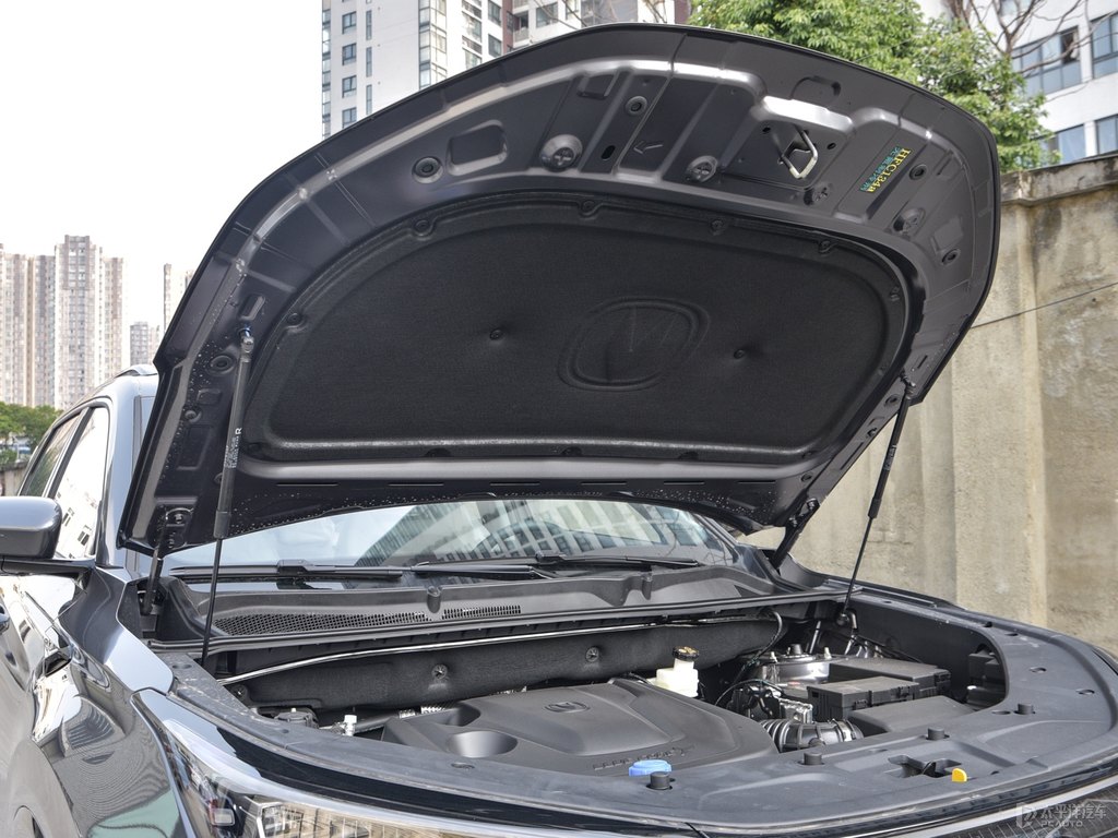 安第斯灰長(zhǎng)安CS75 PLUS發(fā)動(dòng)機(jī)其它細(xì)節(jié)圖片