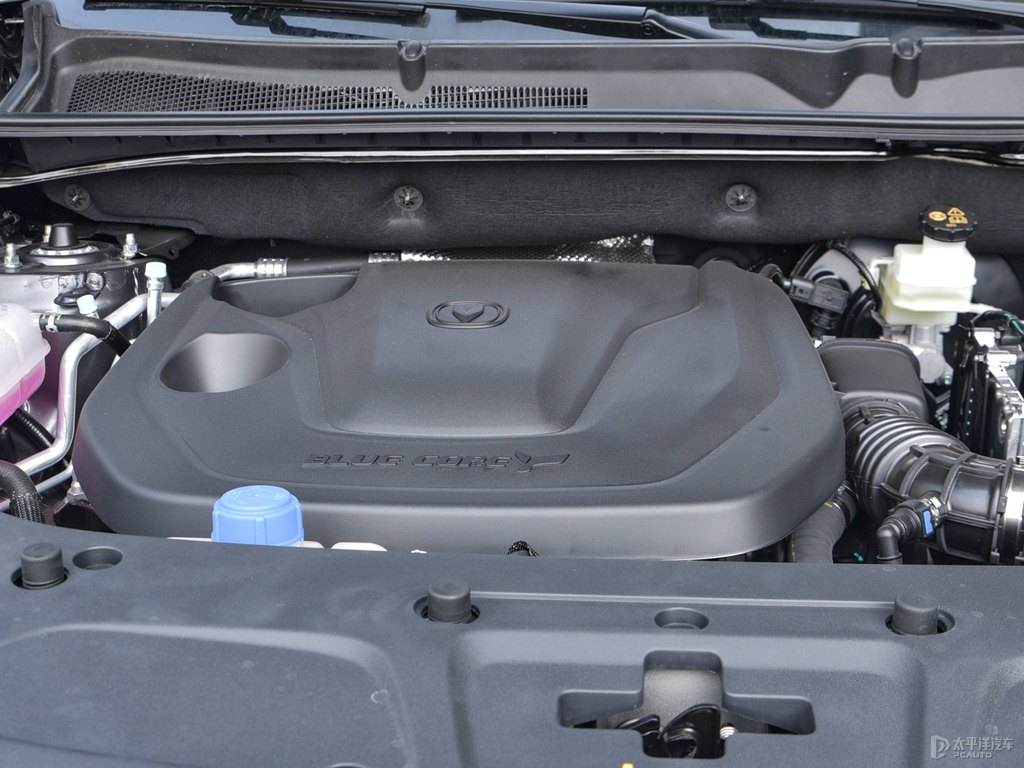 安第斯灰長(zhǎng)安CS75 PLUS發(fā)動(dòng)機(jī)其它細(xì)節(jié)圖片