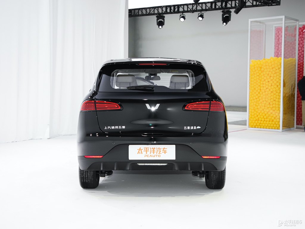 Ӻ_SUV܇(ch)^^DƬ
