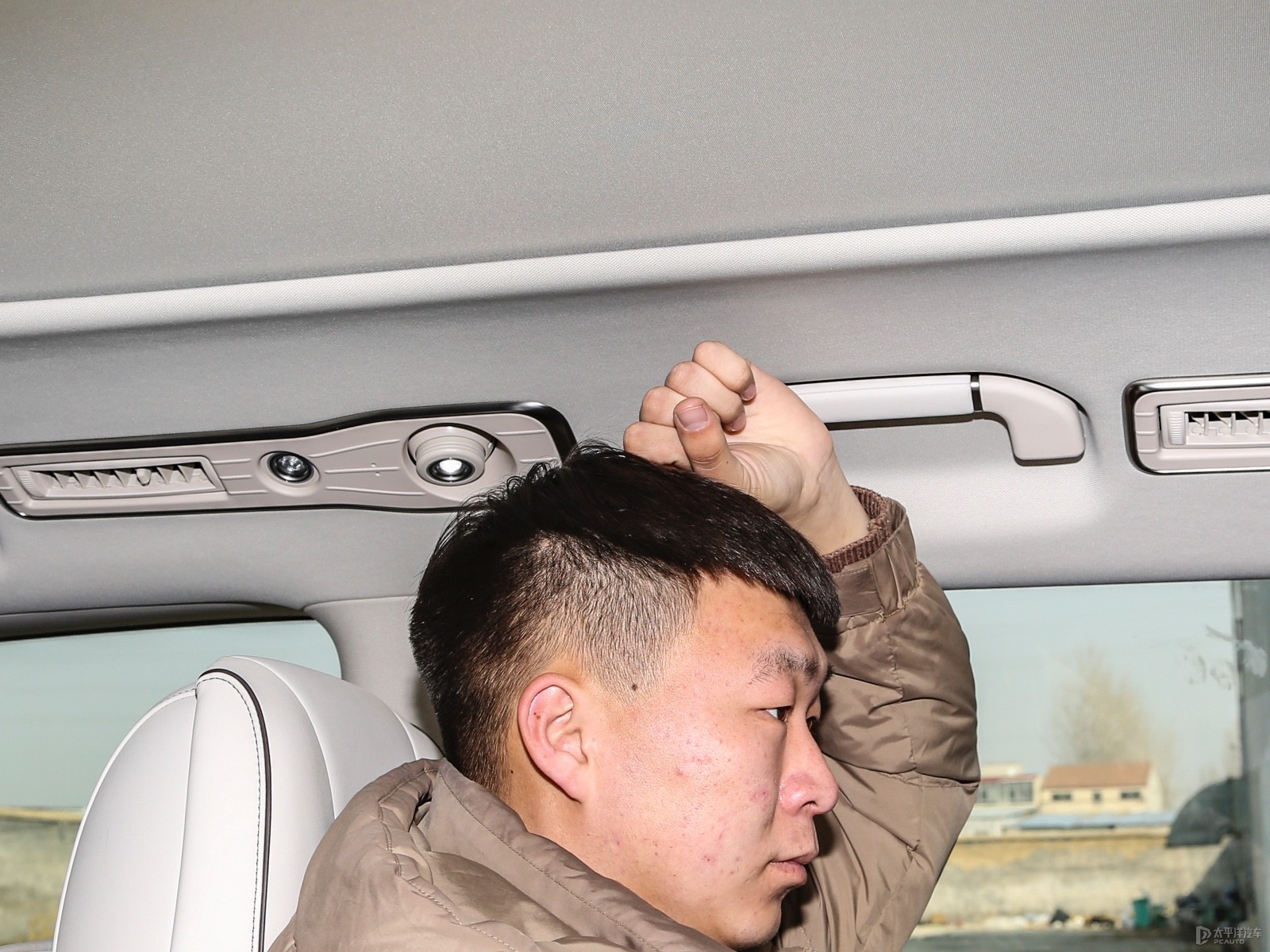 騰勢D9空間高清大圖