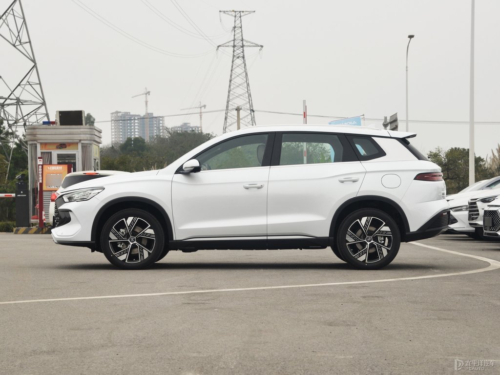 雪域白宋Pro新能源整車外觀外觀圖片