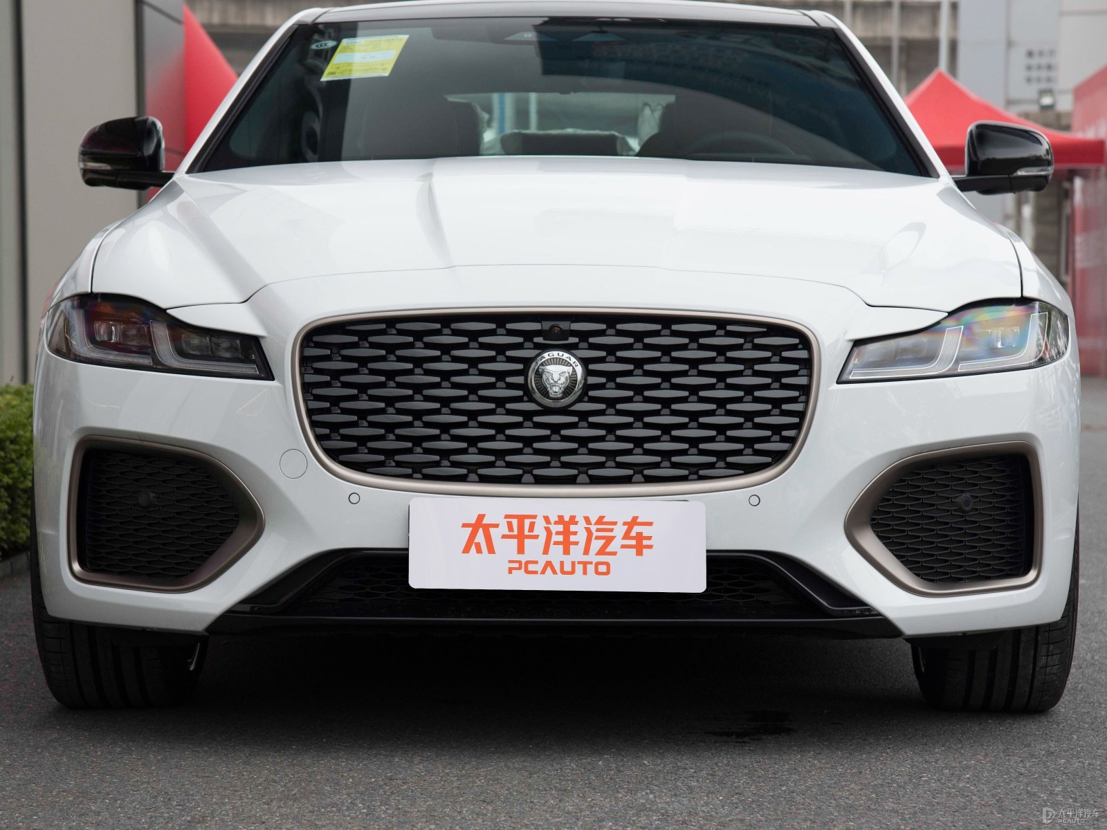 捷豹XFL外觀高清大圖