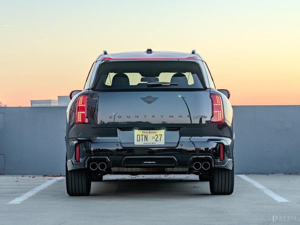 ҹMINI JCW COUNTRYMANوDوDDƬ