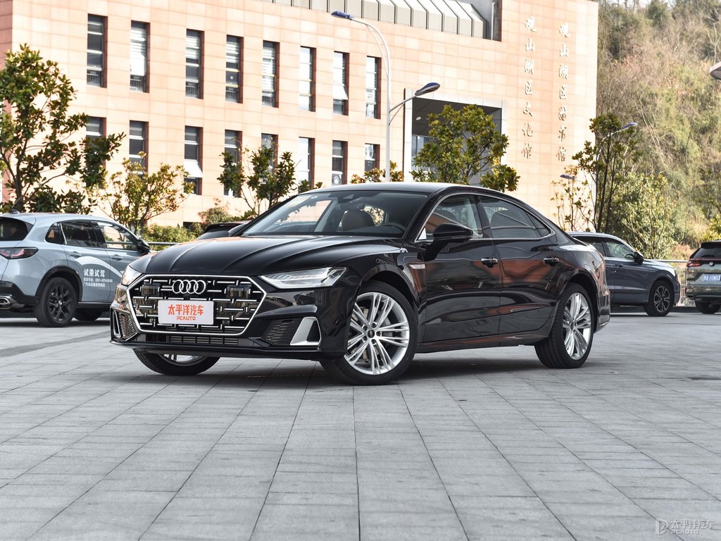 极地黑奥迪A7L整车外观外观图片_奥迪A7L 2024款 45 TFSI quattro S-line 奢享型_7952535_太平洋汽车网