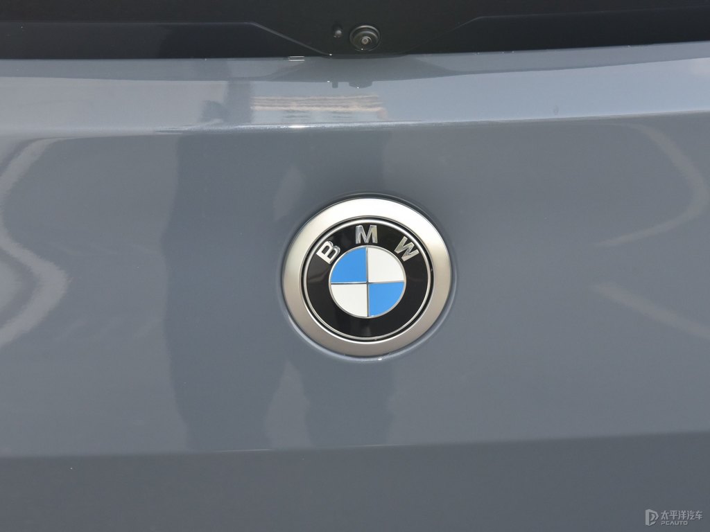 風(fēng)暴灰寶馬X2(進(jìn)口)車尾外觀圖片