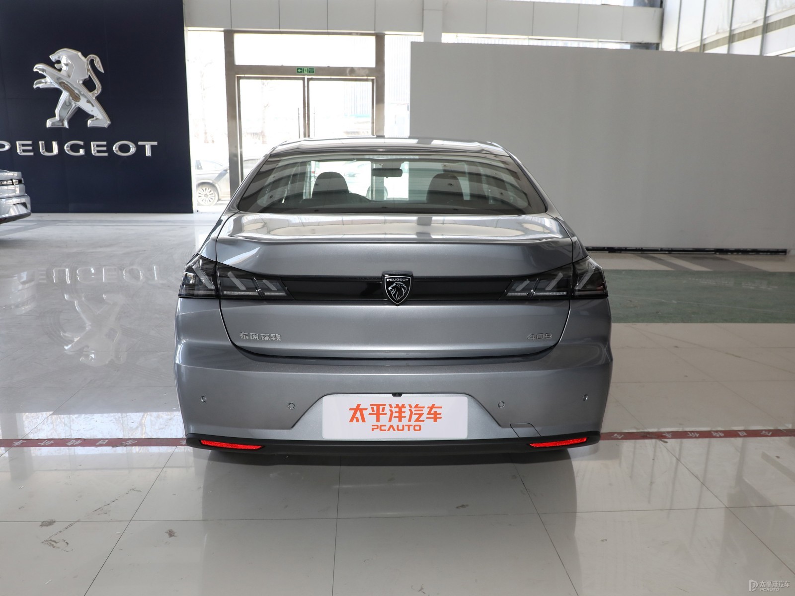 標(biāo)致408外觀高清大圖