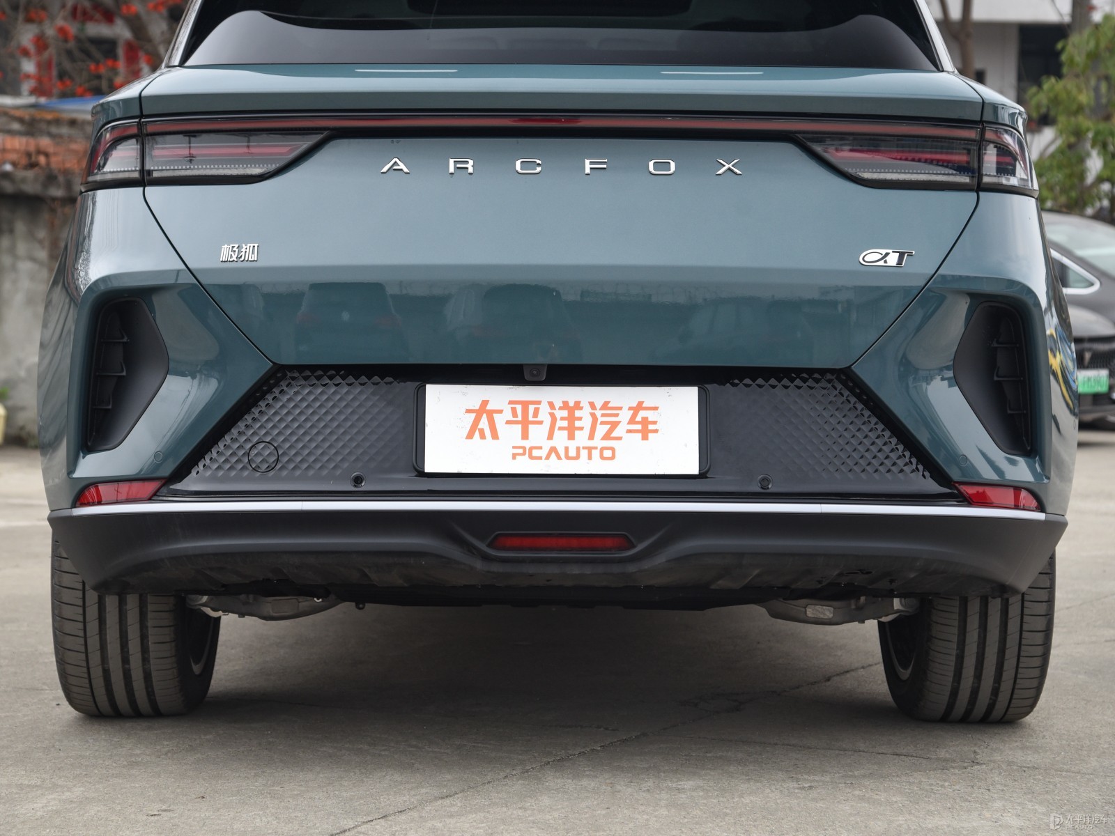 極狐 阿爾法T(ARCFOX αT)外觀高清大圖