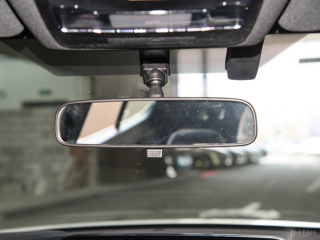 超音速石英白雷克薩斯UX車廂內(nèi)飾圖片