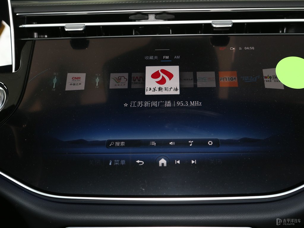 曜巖黑奔馳E級(jí)中控內(nèi)飾圖片