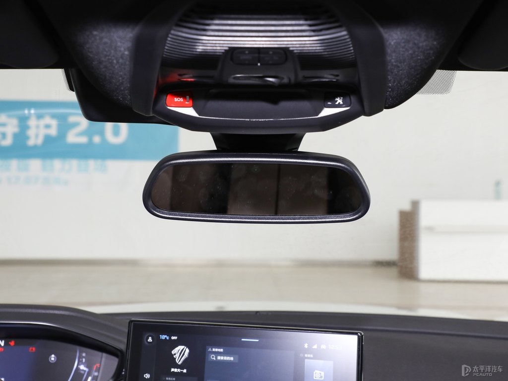 珠光白標致5008車廂內飾圖片
