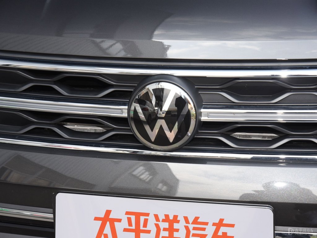 月曜灰途岳車頭外觀圖片