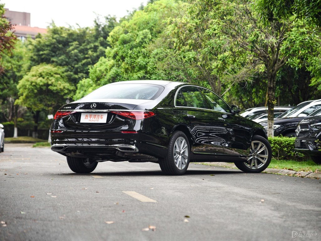 曜巖黑奔馳S級整車外觀外觀圖片