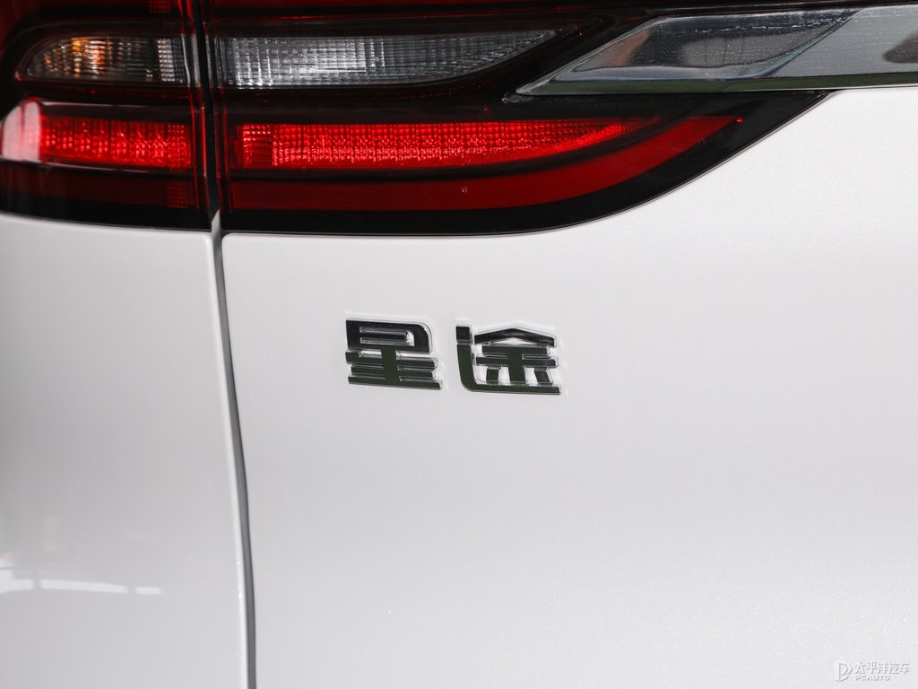 皓月白星途凌云車尾外觀圖片