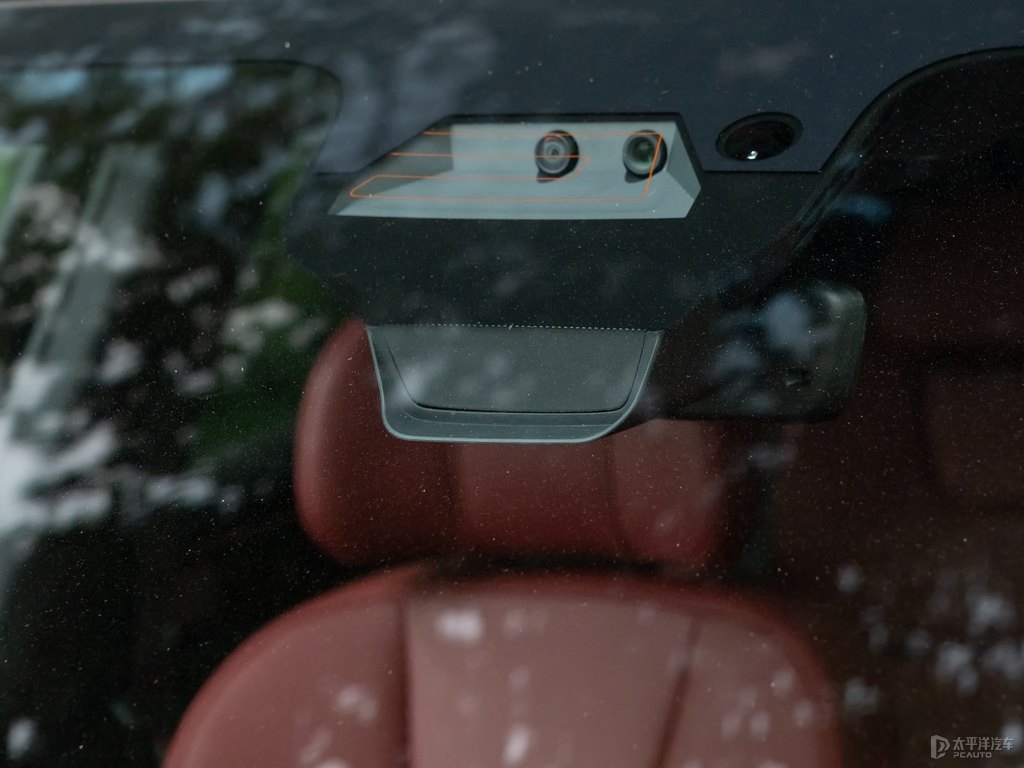 大都會(huì)紅問(wèn)界M5車(chē)身外觀圖片