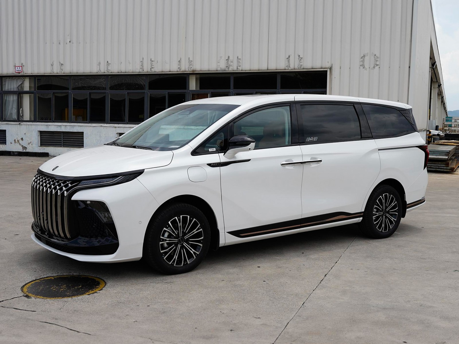 星海V9車展高清大圖