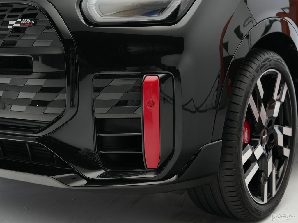 ҹMINI JCW COUNTRYMAN܇^^DƬ