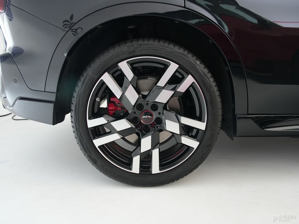 ҹMINI JCW COUNTRYMAN܇^DƬ