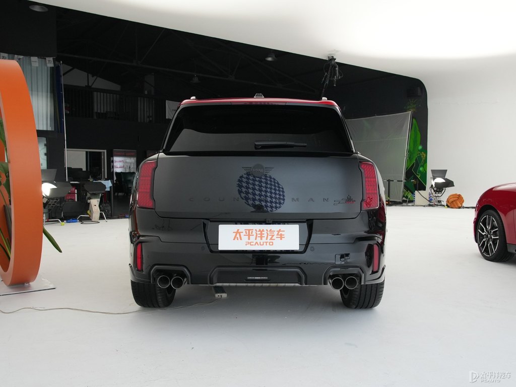 MINI JCW COUNTRYMANDƬ
