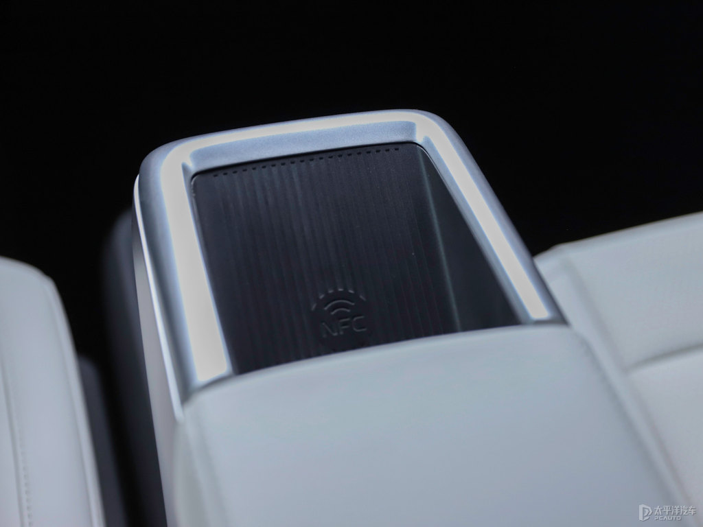 iCAR V23DƬ