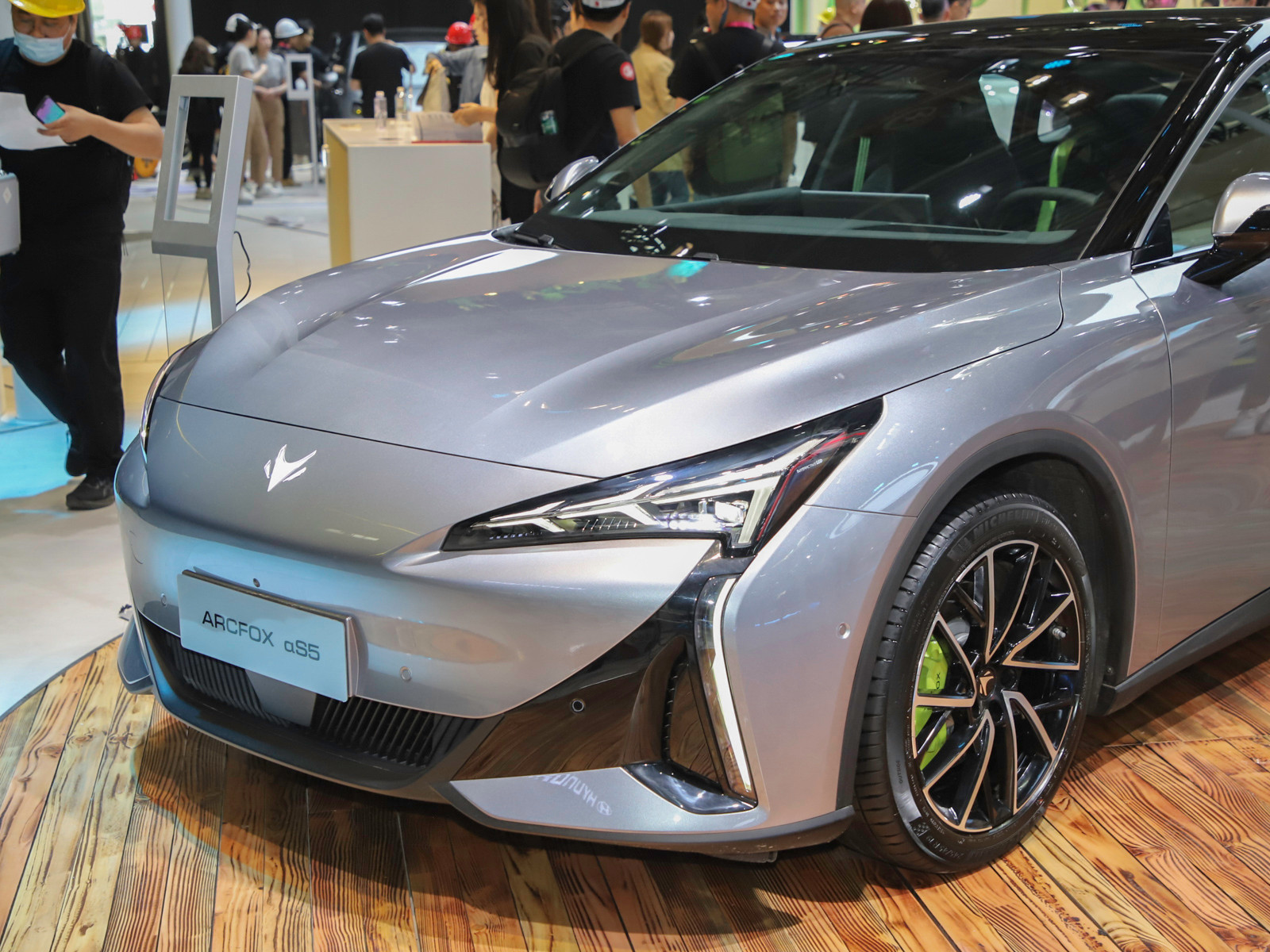 極狐 阿爾法S5車展高清大圖