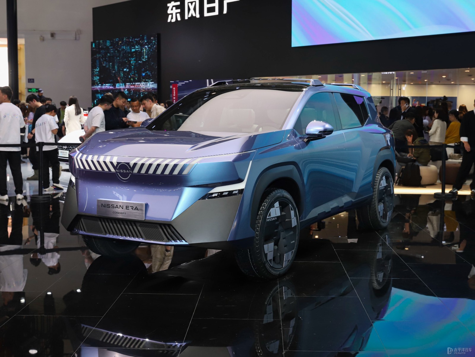 日產(chǎn)ERA外觀高清大圖