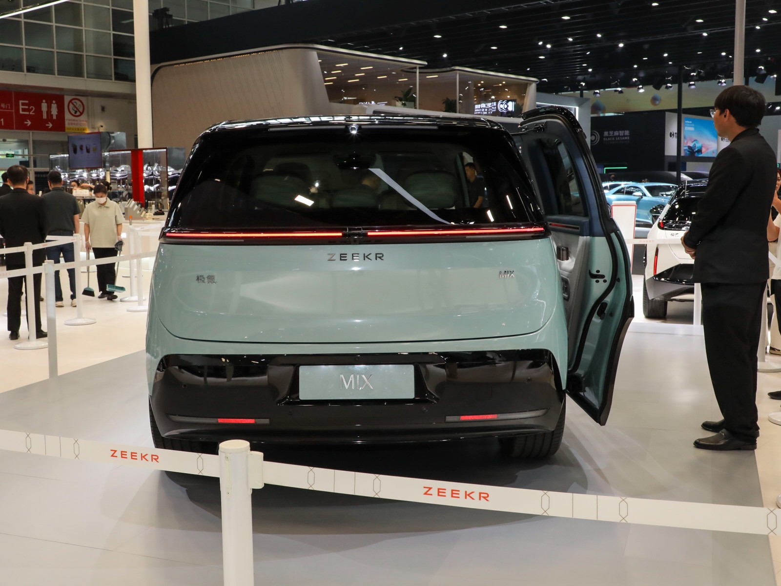 極氪MIX車展高清大圖