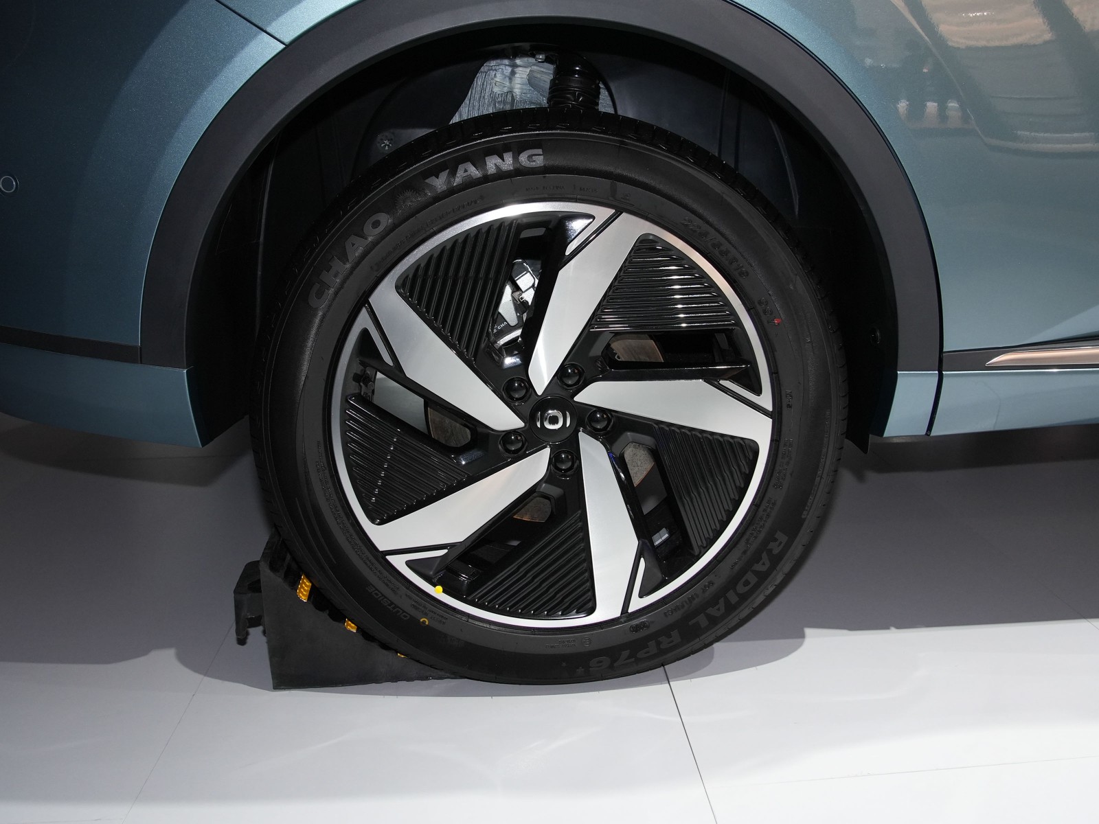 長(zhǎng)安啟源Q05車(chē)展高清大圖
