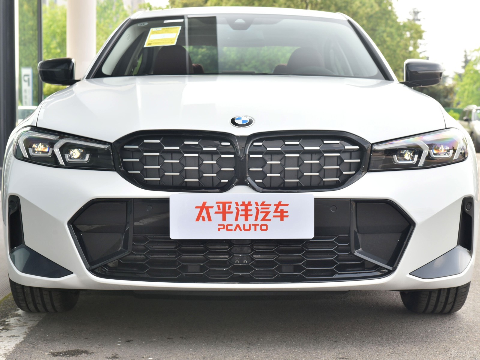寶馬3系外觀高清大圖