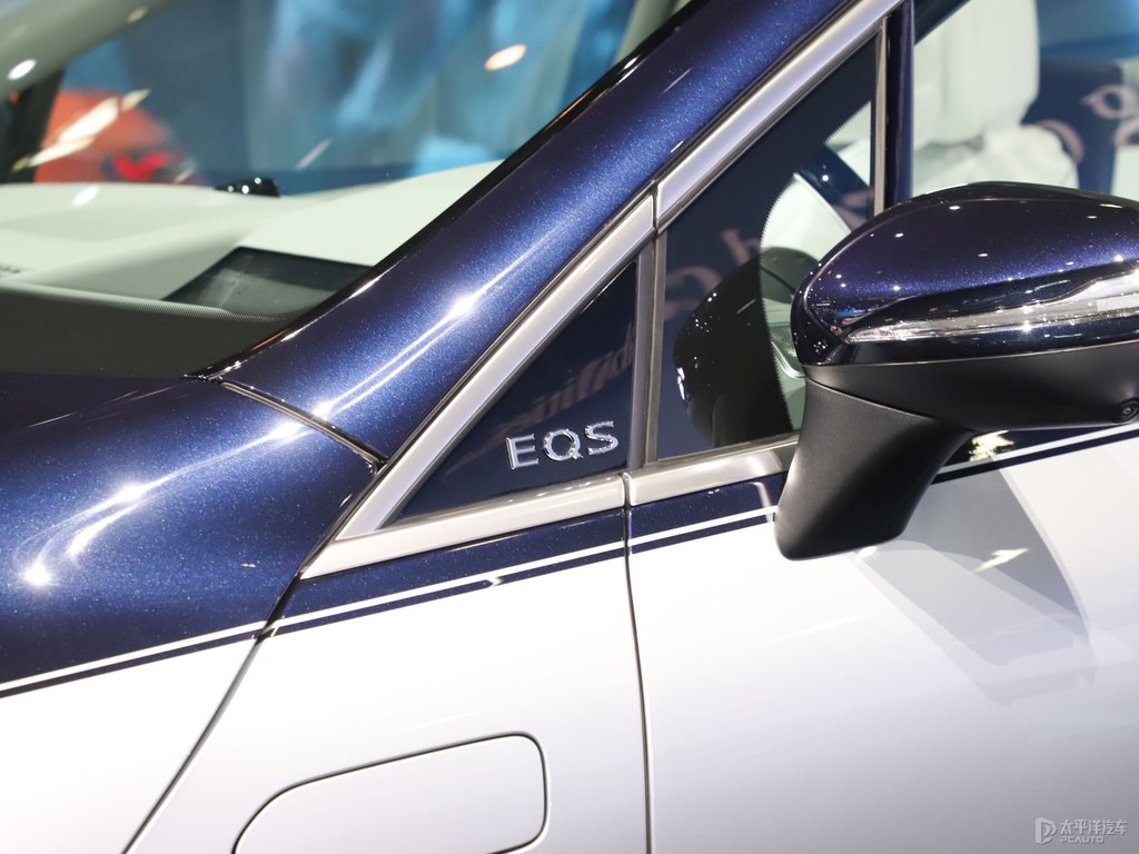 ry+{~ͺEQS SUV܇^DƬ