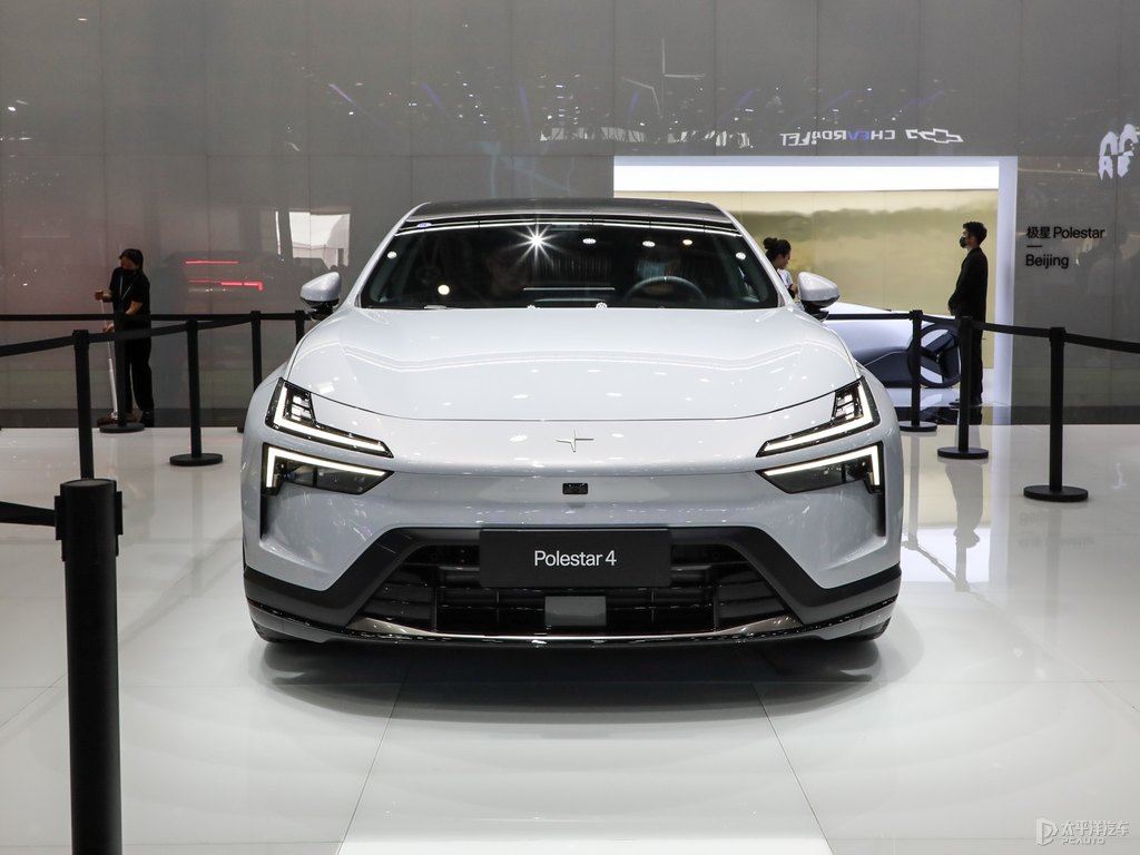 Polestar 4DƬ