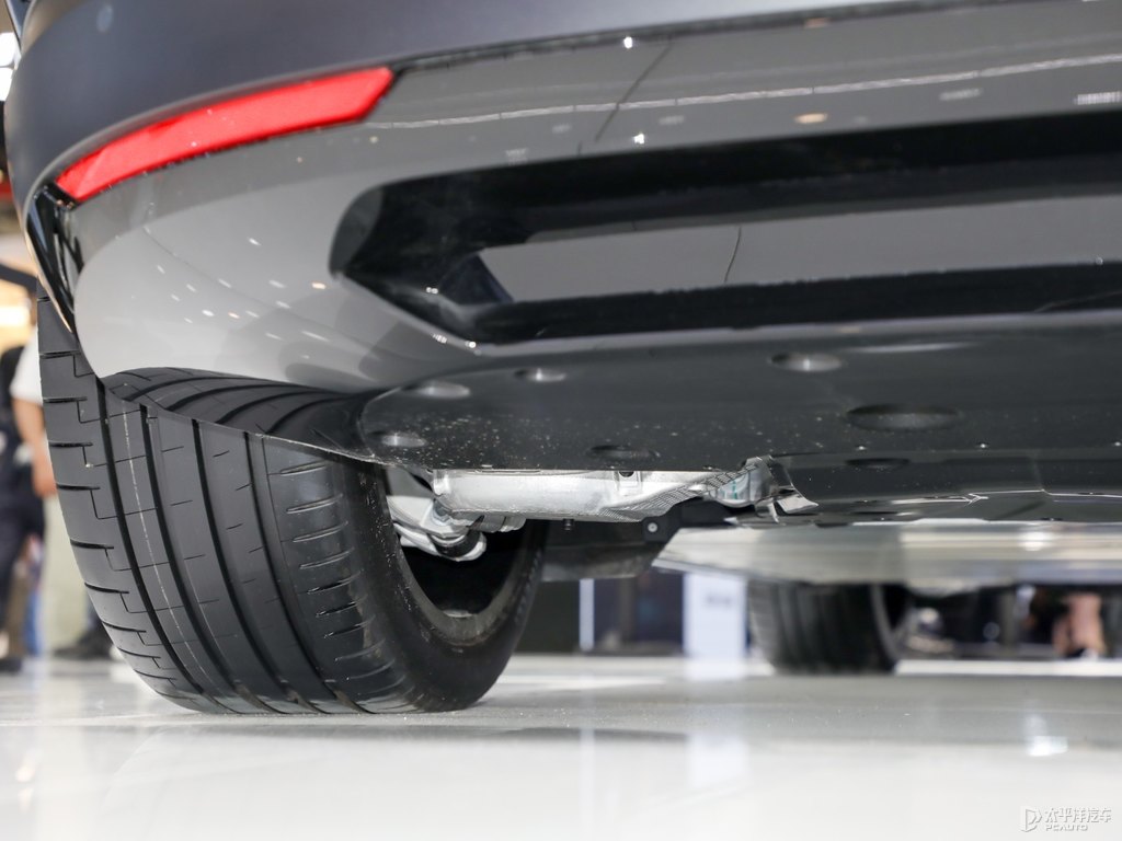 Polestar 4DƬ