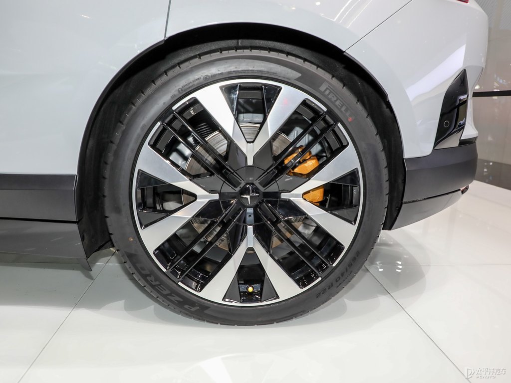Polestar 4DƬ