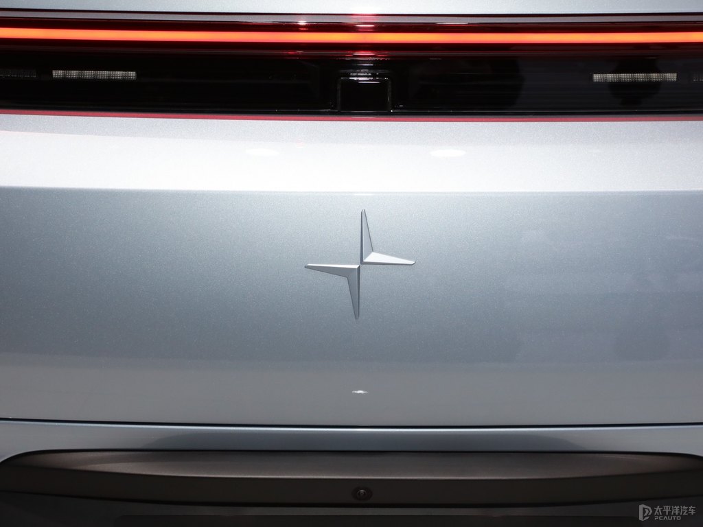 Polestar 4DƬ