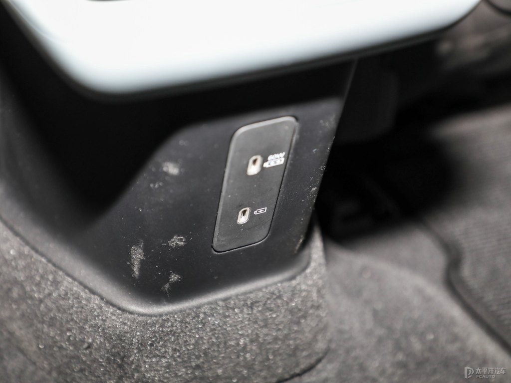 Polestar 4DƬ