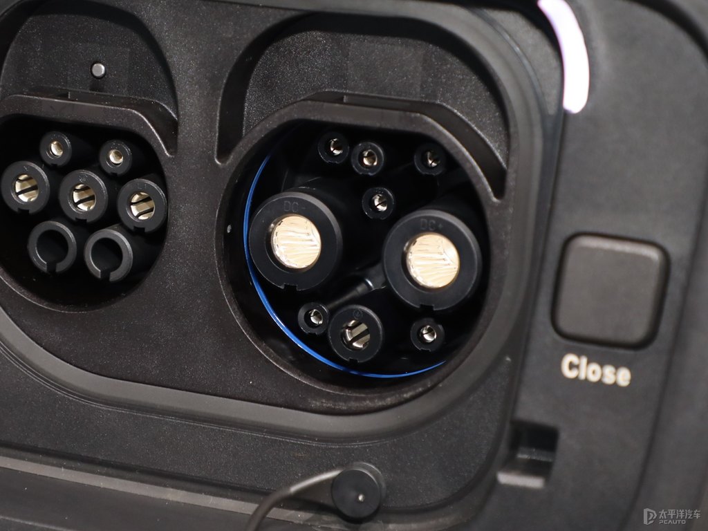 Polestar 4DƬ