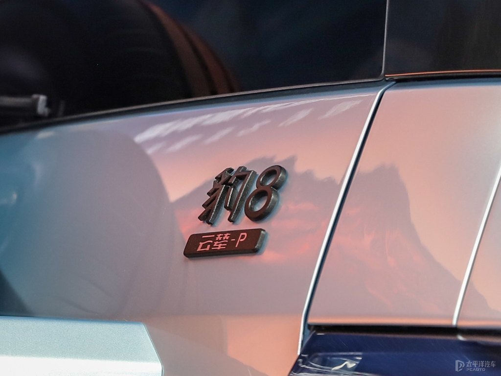 8DƬ
