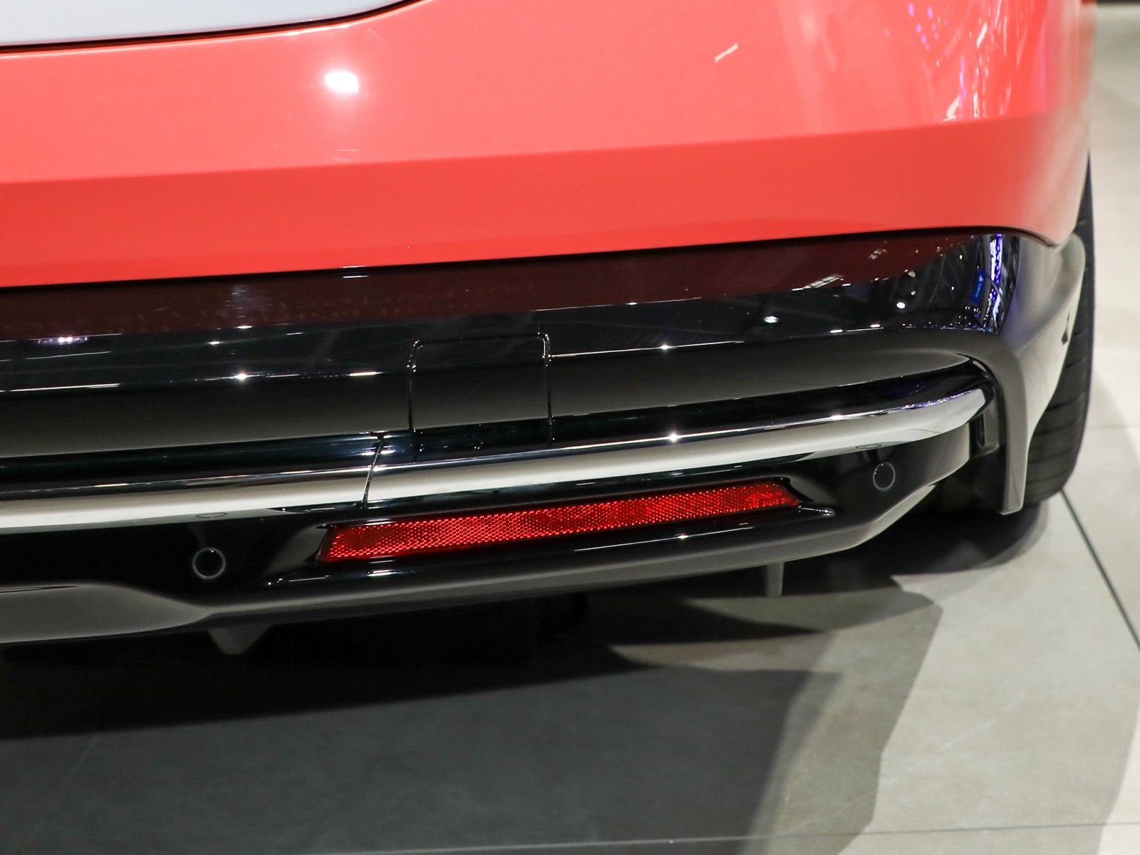 閃靈車展高清大圖