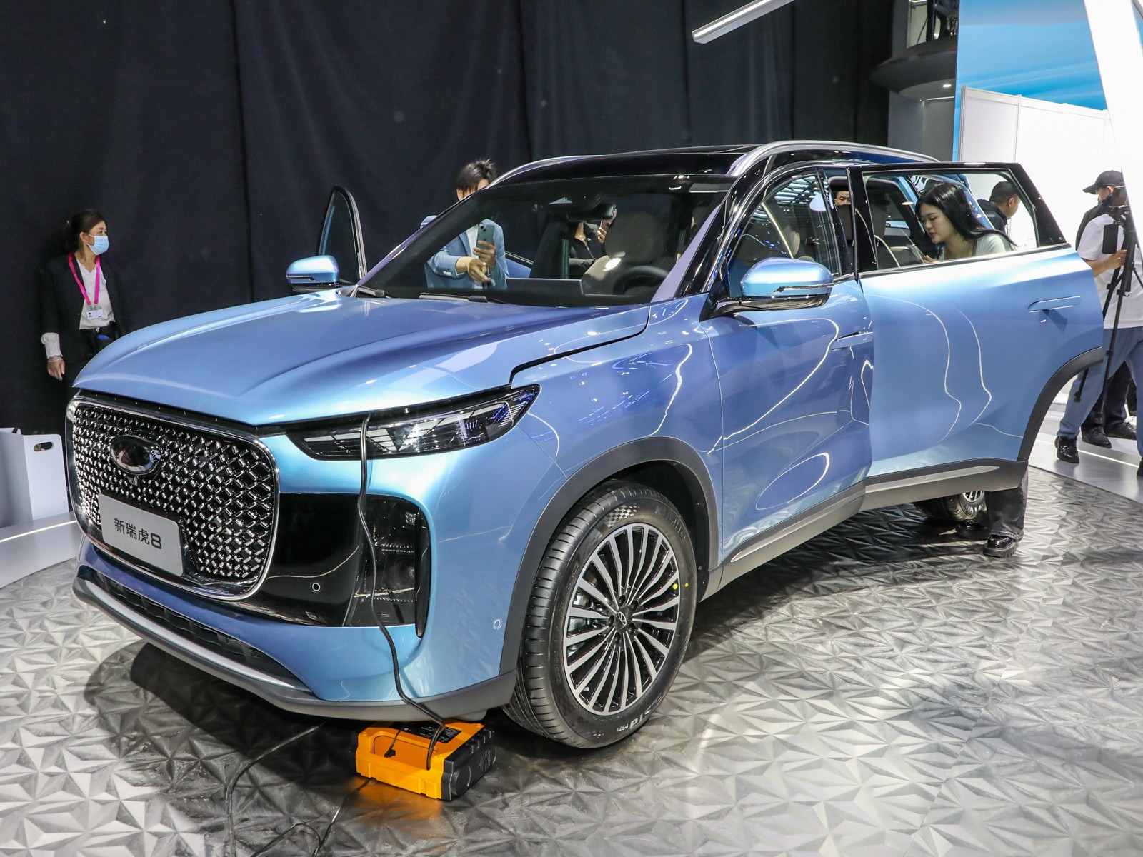 瑞虎8車展高清大圖