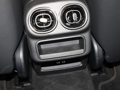 GLC 轎跑SUV AMG空間實(shí)拍圖