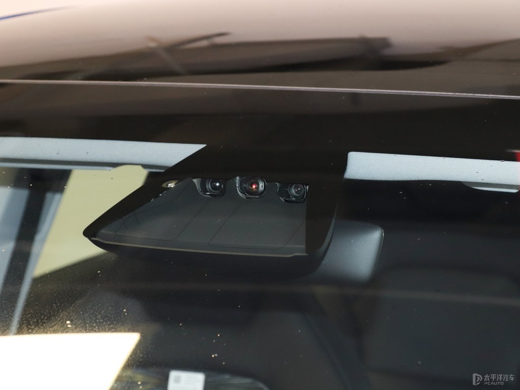 深海藍(lán)Model 3車身外觀圖片