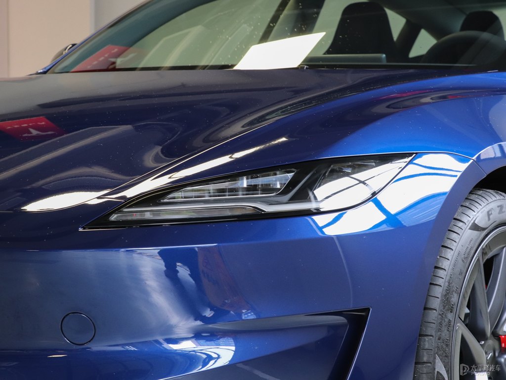 深海藍(lán)Model 3車頭外觀圖片