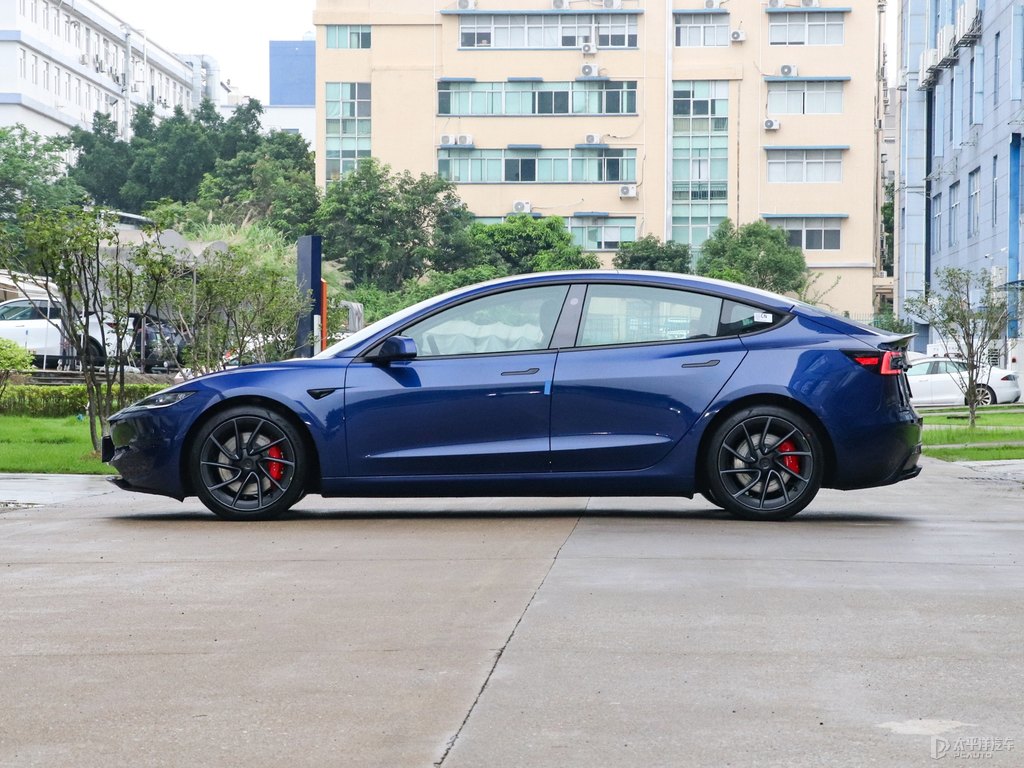 深海藍(lán)Model 3整車(chē)外觀外觀圖片
