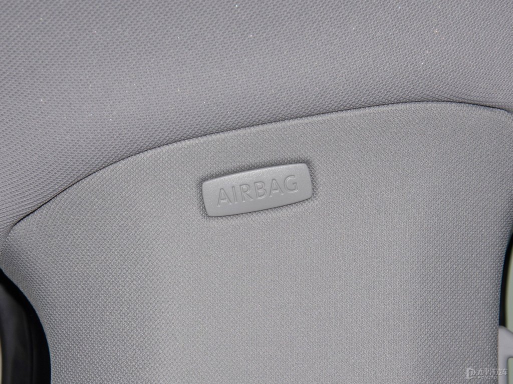 玄武黑途昂車廂內(nèi)飾圖片