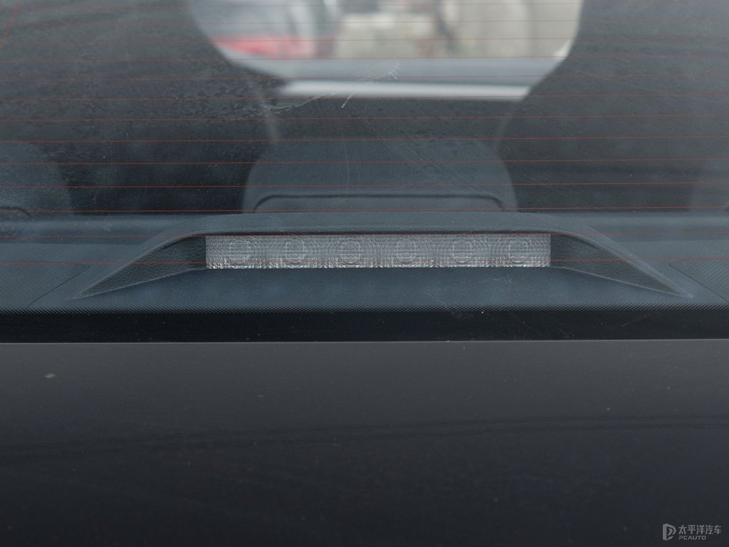 曜石黑朗逸車尾外觀圖片