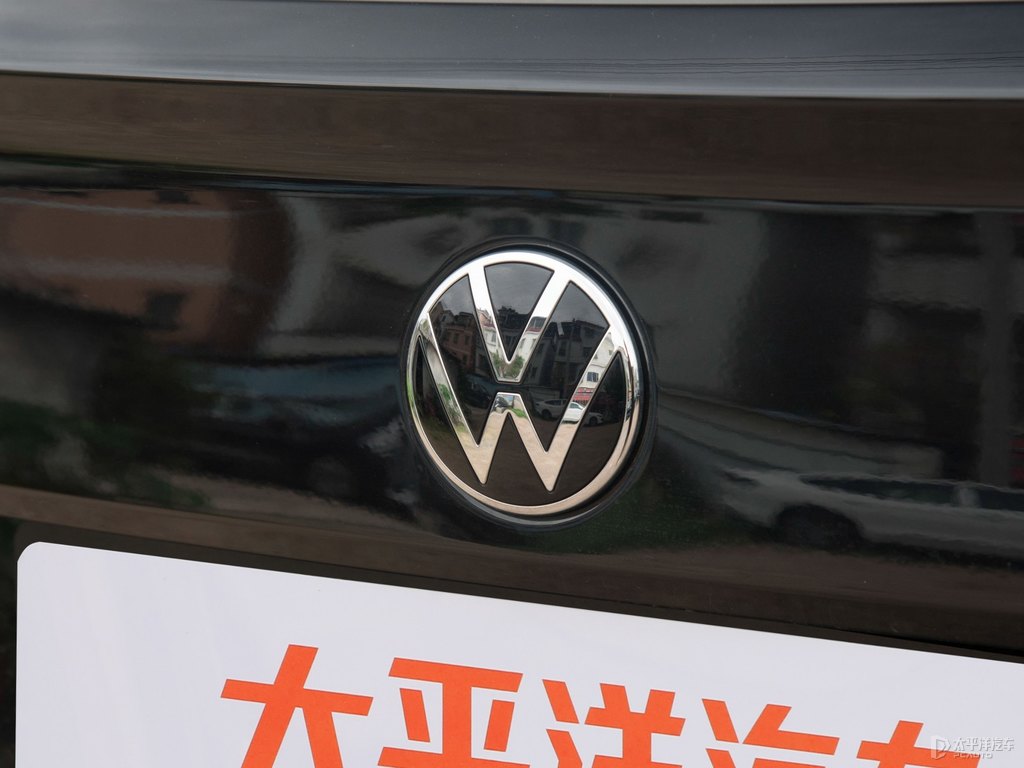 曜石黑朗逸車尾外觀圖片