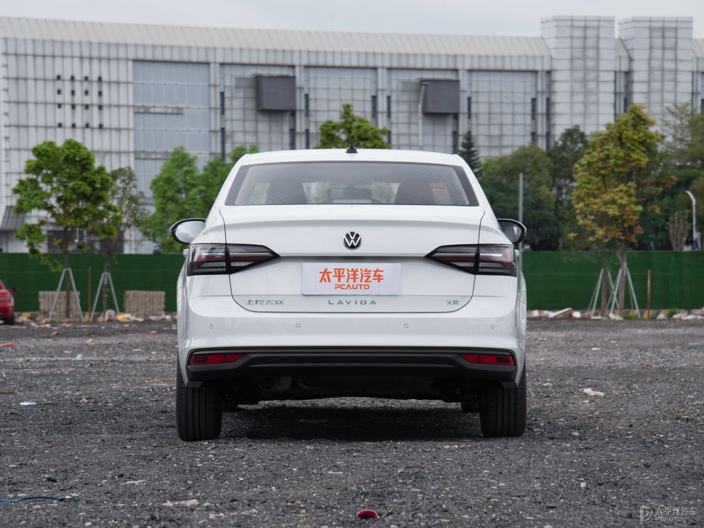 皎玉白朗逸整車外觀外觀圖片