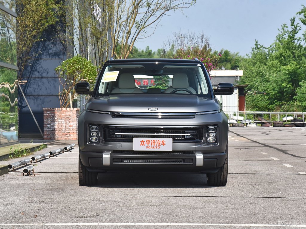 鉆灰吉利ICON整車外觀外觀圖片