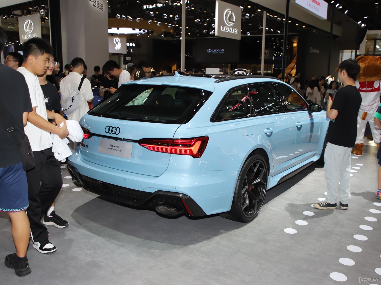 奧迪RS 6外觀高清大圖