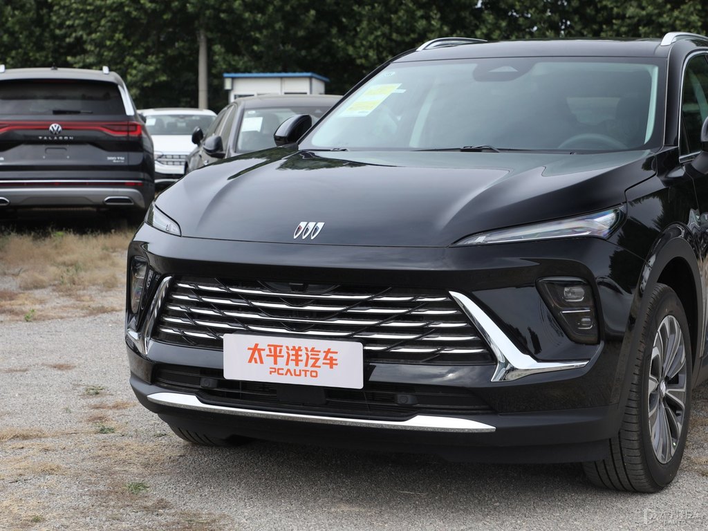 墨玉黑昂科威車頭外觀圖片
