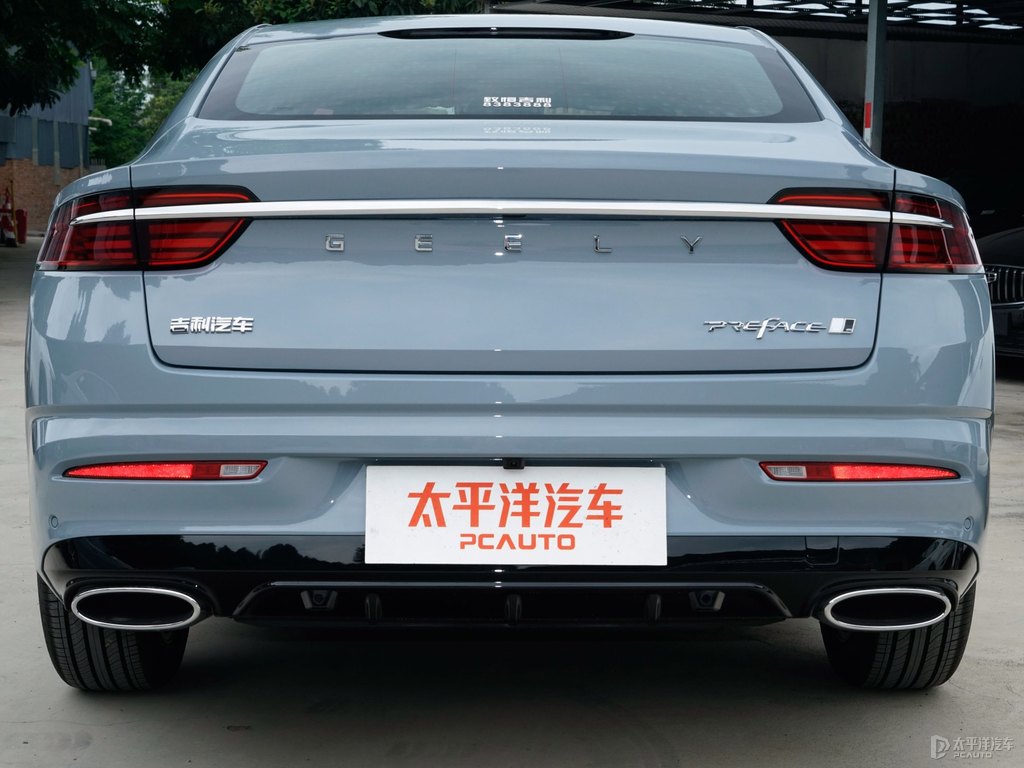 蒼穹灰星瑞車尾外觀圖片